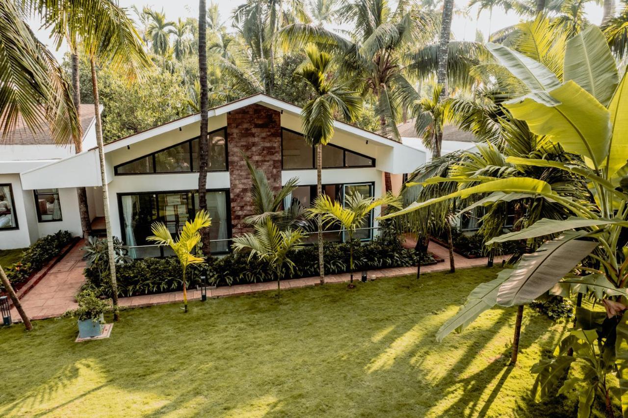 Coco Palms Resort, Дивеагар Экстерьер фото