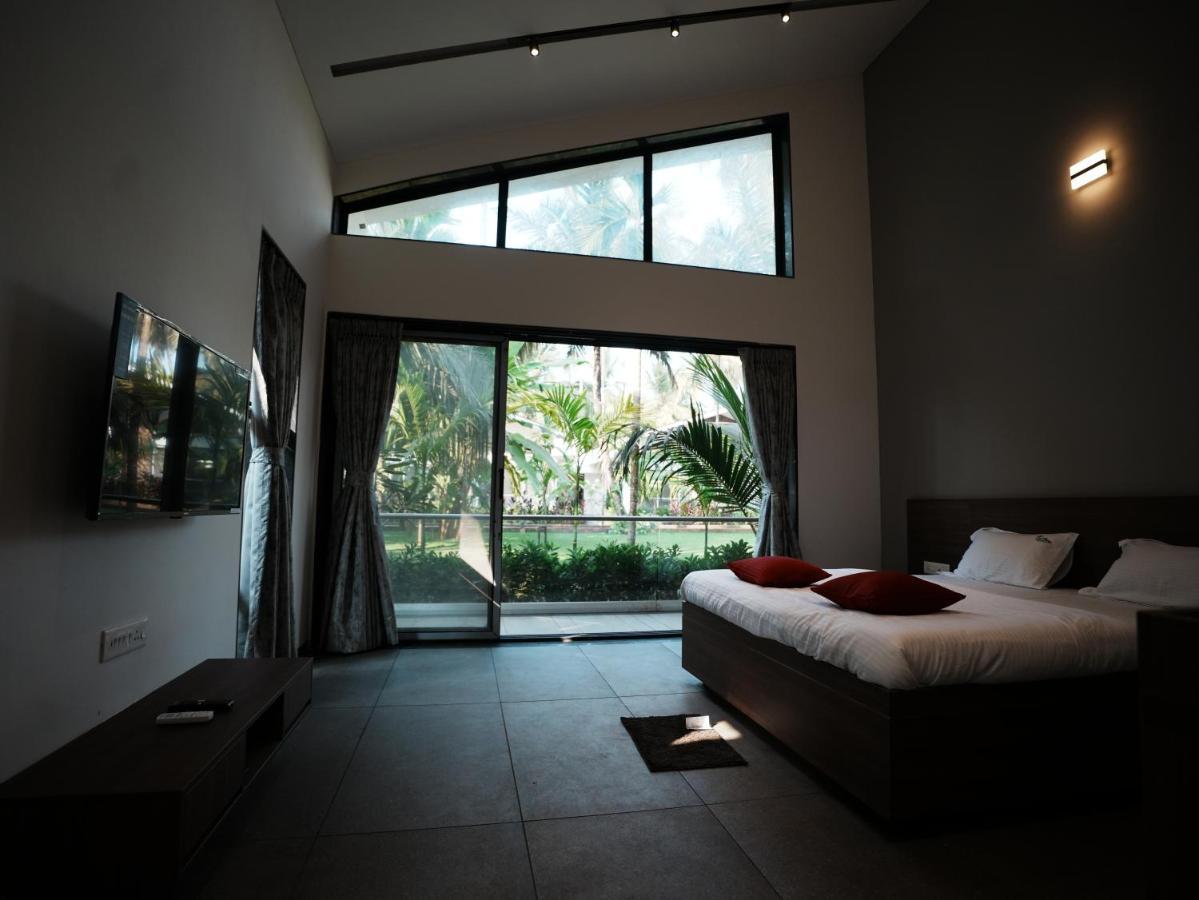 Coco Palms Resort, Дивеагар Экстерьер фото